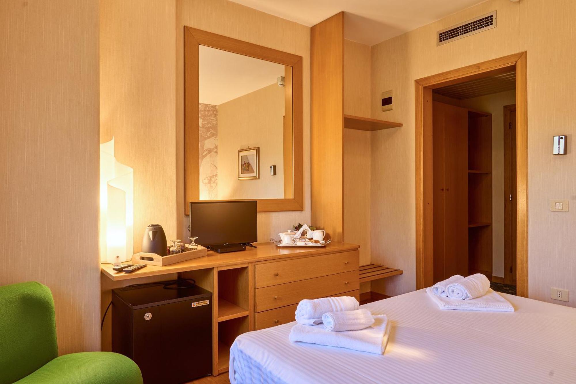 Hotel Camigliatello Camigliatello Silano Dış mekan fotoğraf