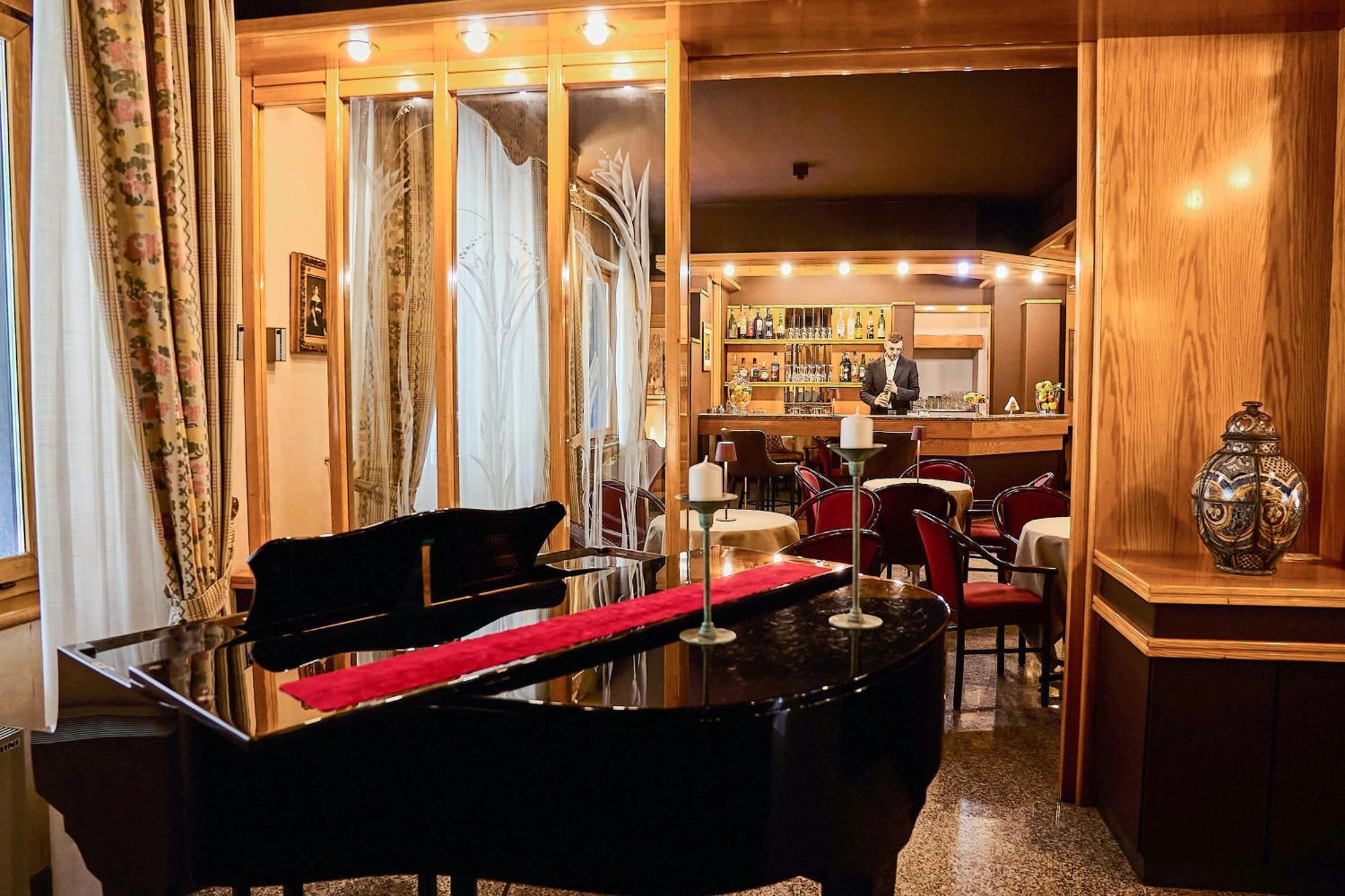 Hotel Camigliatello Camigliatello Silano Dış mekan fotoğraf